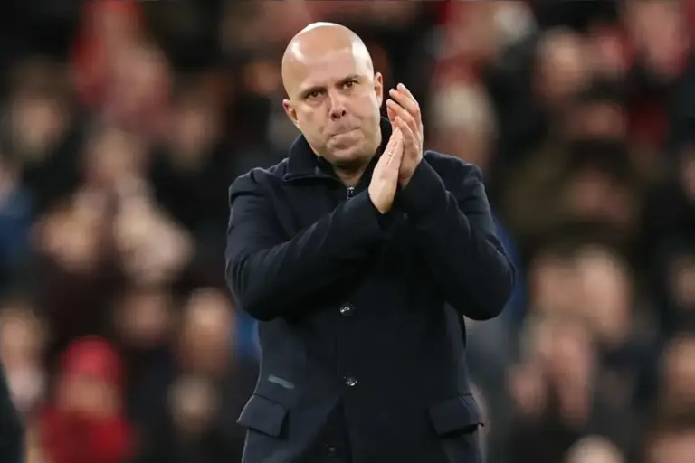 Liverpool handed injury boost as Arne Slot delivers team news ahead of Chelsea visit