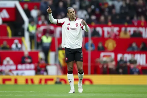 “Pep gives City days off!” – Van Dijk defends Slot’s training methods amid Liverpool slump