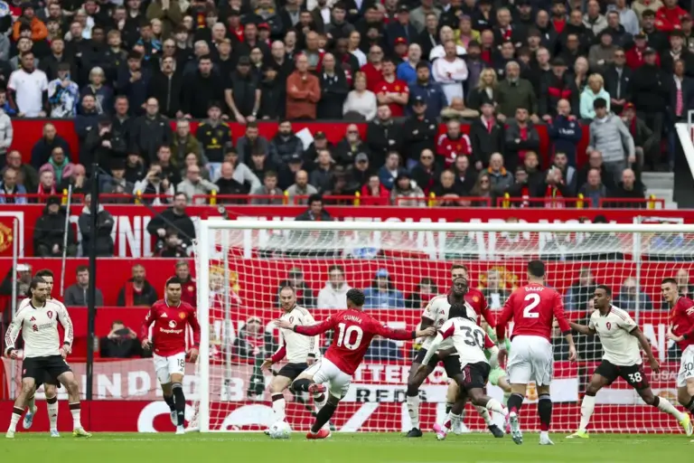 Time’s up for Mac Allister? 5 talking points as Liverpool suffer stinging Man Utd defeat