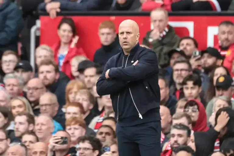 “It’s no surprise” Arne Slot slams VAR ‘Injustice’ after controversial Man Utd defeat