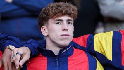 Andoni Iraola lands first major Liverpool signing with €40m Víctor Munoz swoop