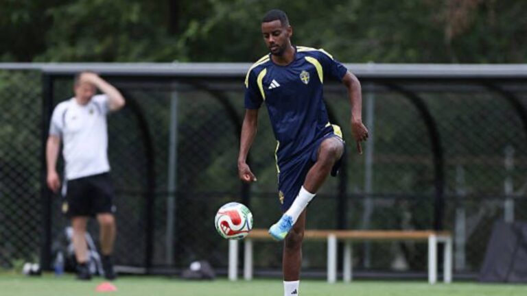 Alexander Isak set to face Liverpool teammates after Sweden dismiss injury concerns