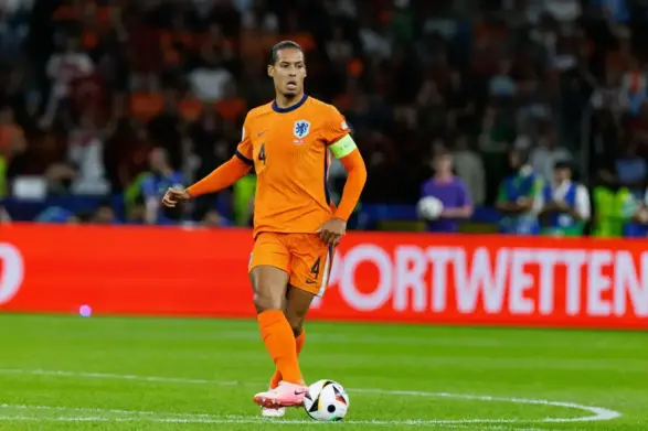 Roy Keane raves over Liverpool ace but Van Dijk faces harsh World Cup criticism