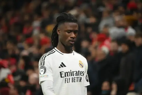 Liverpool’s Eduardo Camavinga Approach Tests Iraola’s Midfield Rebuild