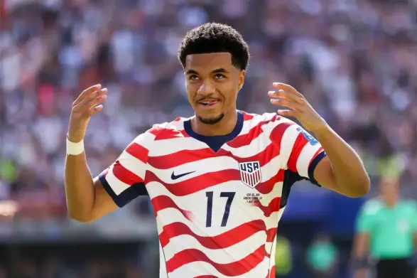Liverpool preparing major move for £43m USA international after Andoni Iraola request