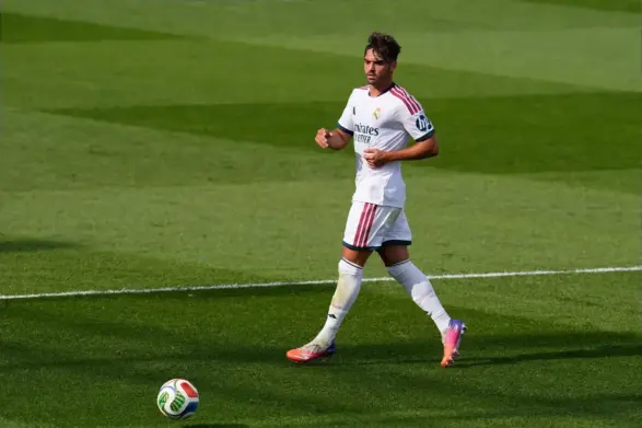 Liverpool offered opportunity to sign Real Madrid centre-back