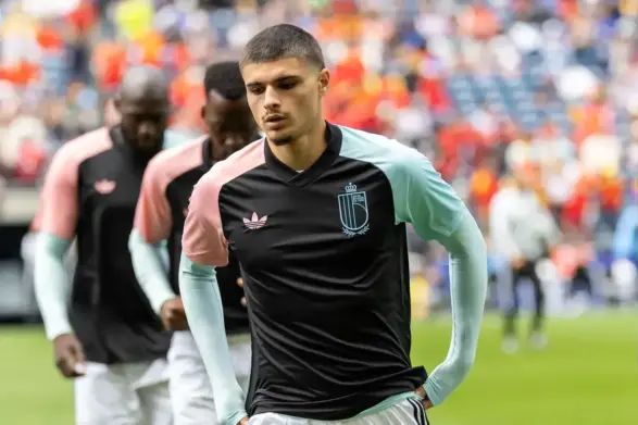 Newcastle United make official €45m offer for Liverpool transfer target