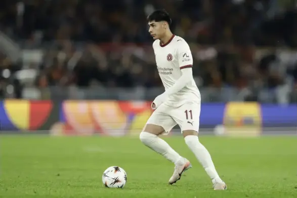 Liverpool and Arsenal to battle it out for ‘next Alexis Sanchez’