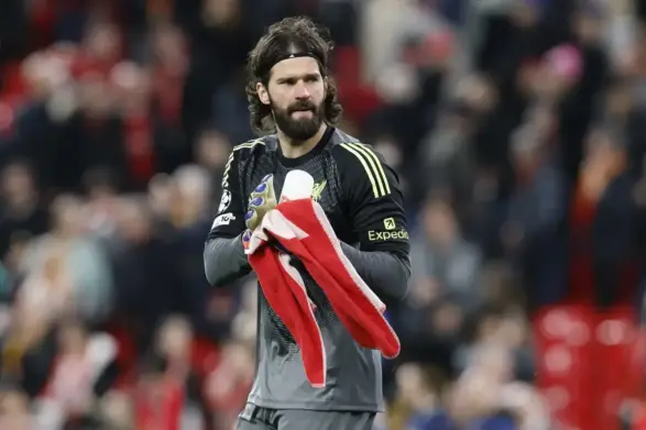 ‘Important’ – Alisson Becker raves about two Liverpool players after Como win