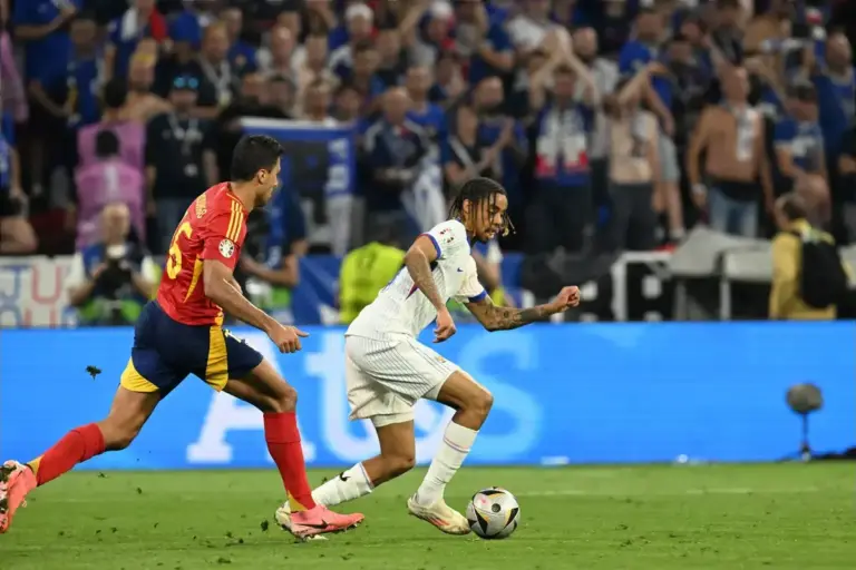 Liverpool transfer target set to be left out from squad in positive update for Liverpool