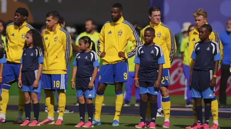Alexander Isak Scores Again as Szoboszlai Booked in Sweden Win