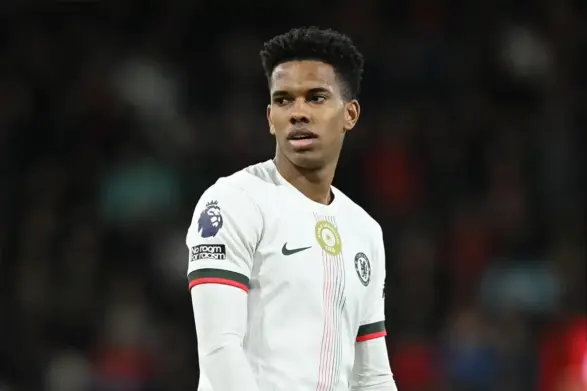 Liverpool tell £100m Chelsea player to ditch contract extension for Anfield move