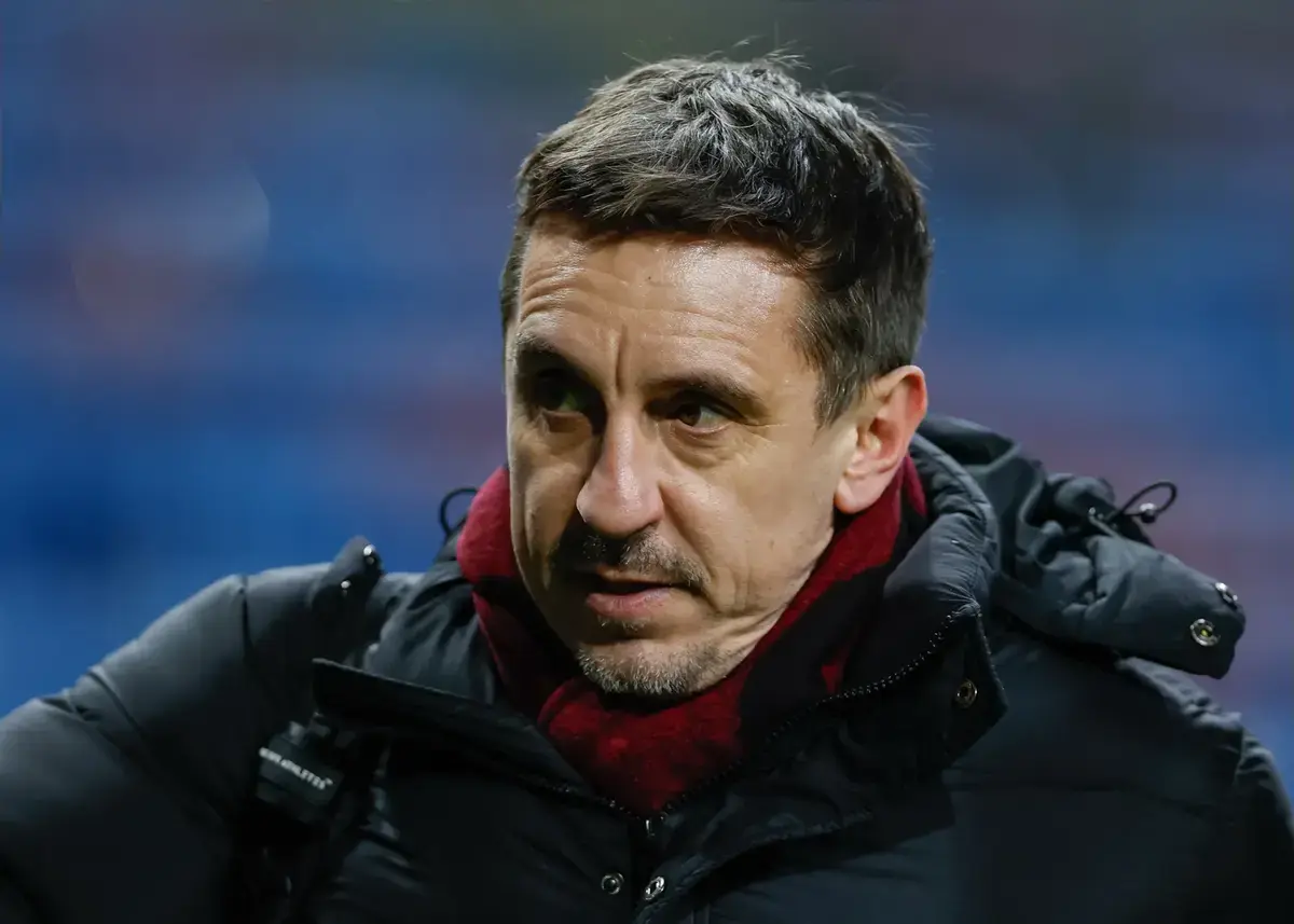 ‘Do better’ – Gary Neville sends firm message to Liverpool midfielder