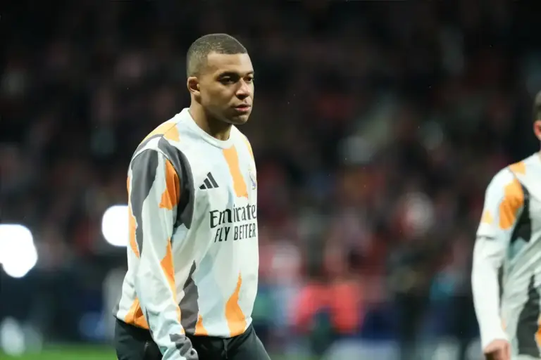 Liverpool transfer news as bombshell Kylian Mbappe claim emerges